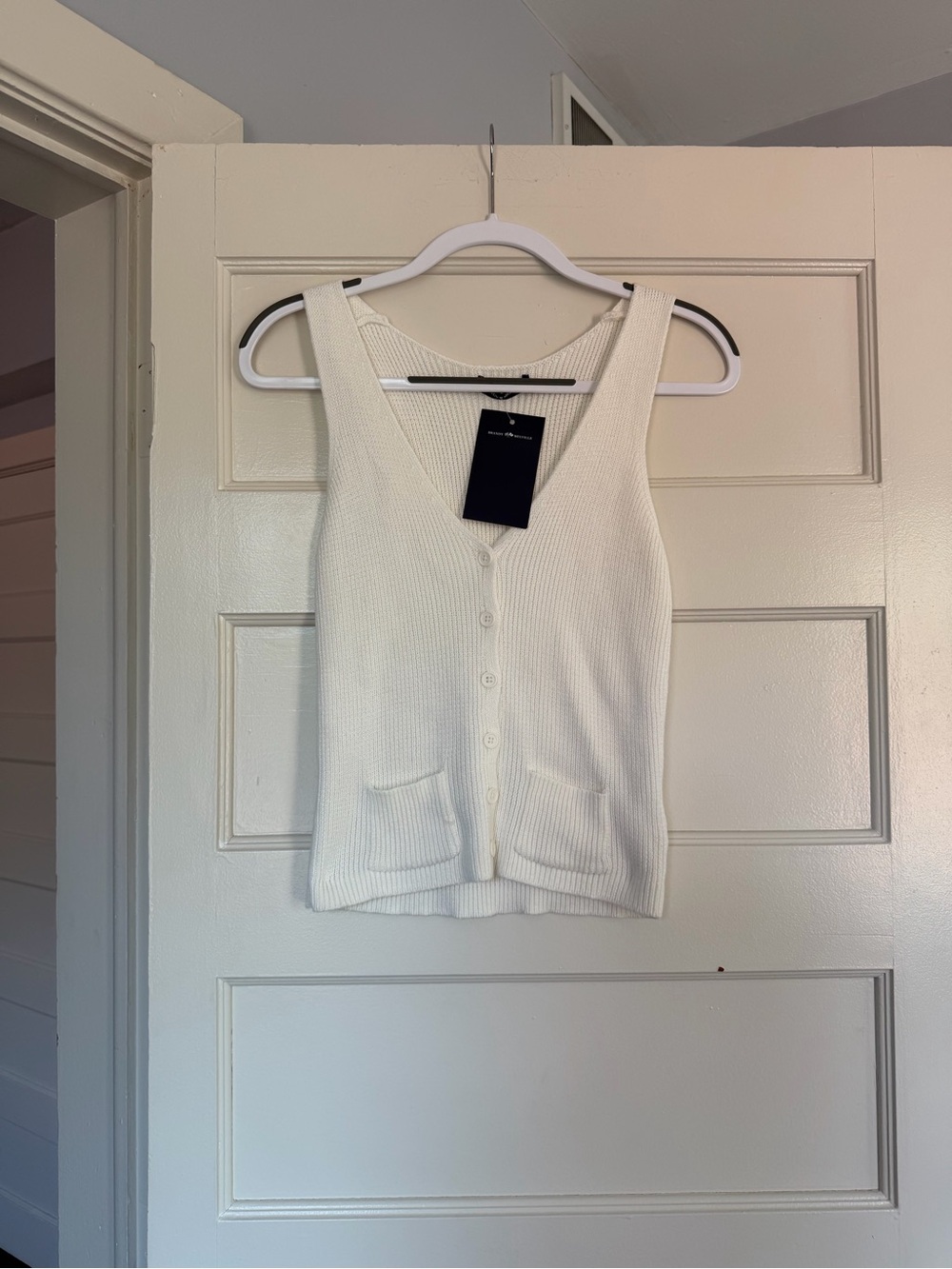 New rare Brandy Melville white knit vest
